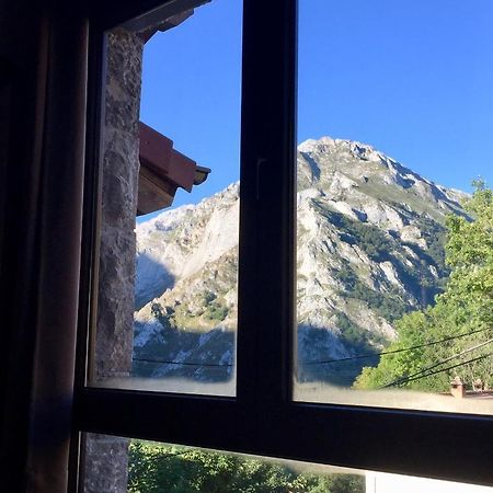 La Cabana De Catalina Sotres Eksteriør billede